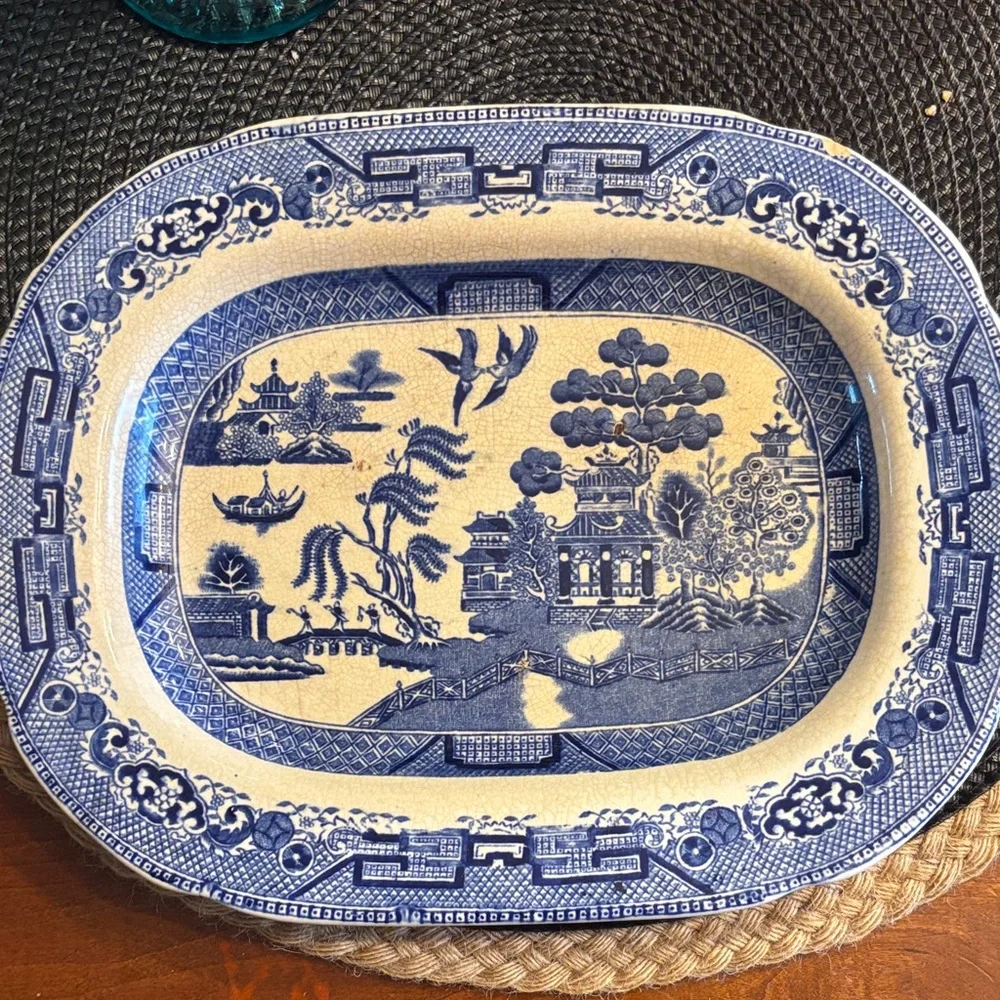 Antique Ridgeway Semi China England Blue Willow plate